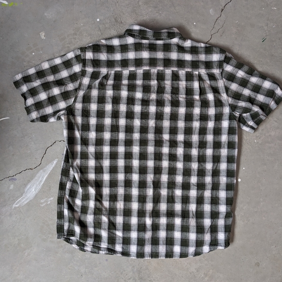 Carhartt - Button Up Shirt - Picture 2 of 5